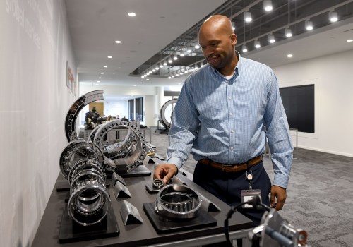 What Are the Main Industries and Job Opportunities in Akron, Ohio?